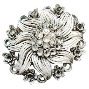 1950s Featherweights White Molded Vintage Plastic Domed Floral Brooch Pin